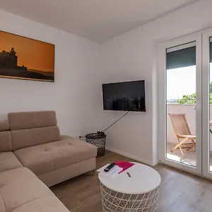 Apartment Second, Pula